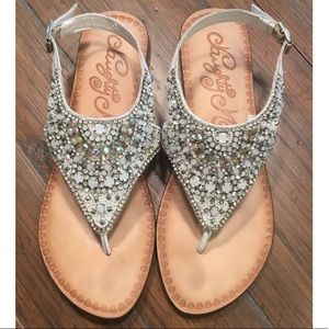NWOT Sparkly beaded sandals 💓